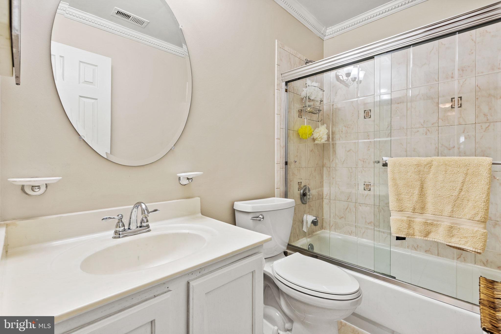 HAMPTON OAKS - Residential