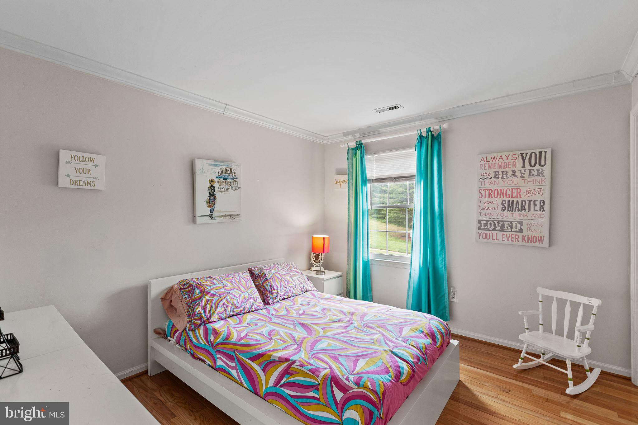 HAMPTON OAKS - Residential