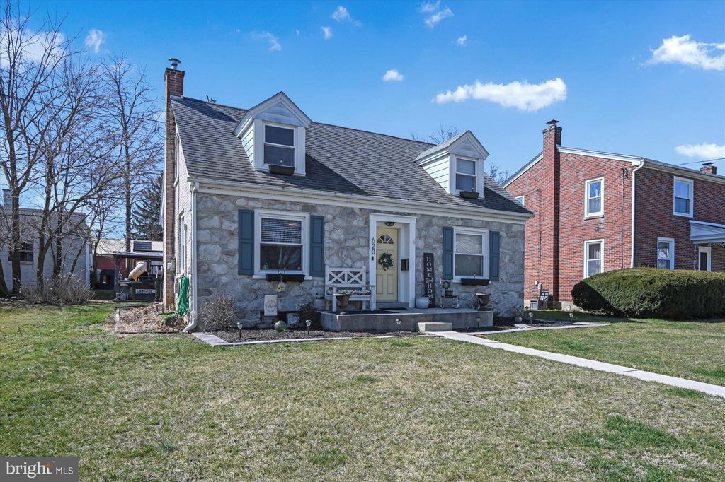 Photo of 620 PINE ST, DENVER, PA 17517 (MLS # PALA2032348)