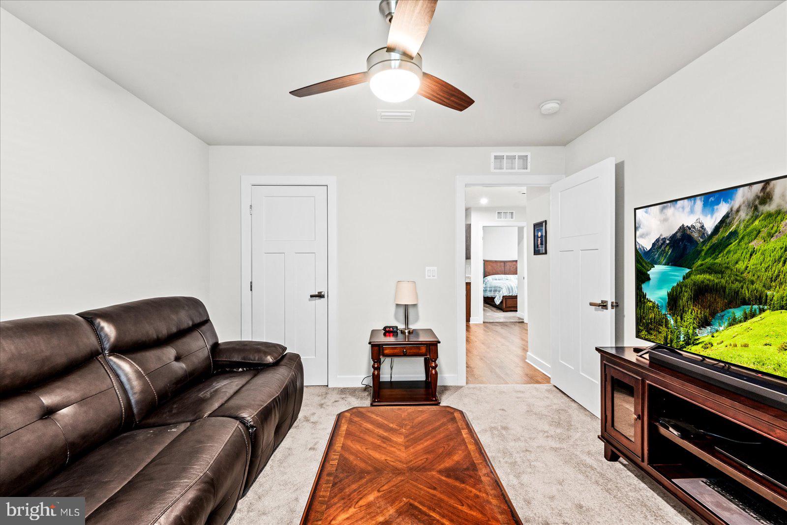 TWIN LAKE VILLAS - Residential