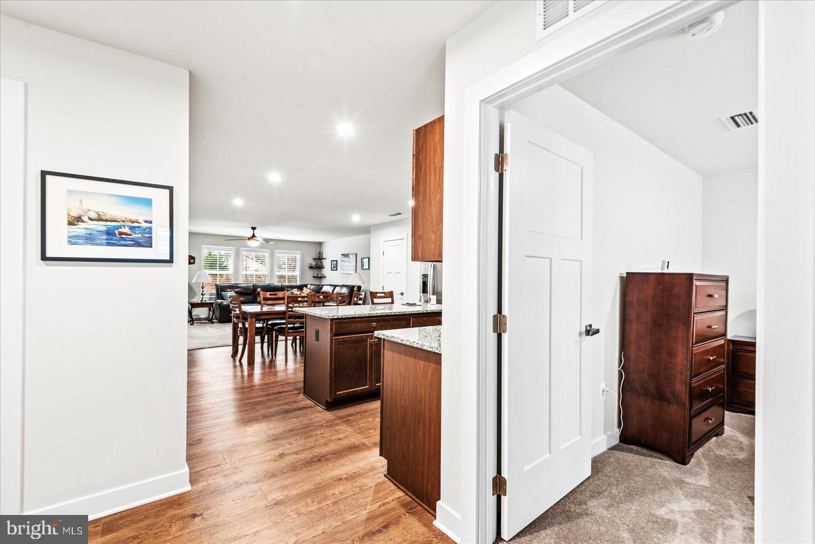 TWIN LAKE VILLAS - Residential