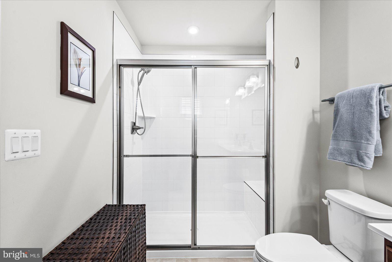 TWIN LAKE VILLAS - Residential