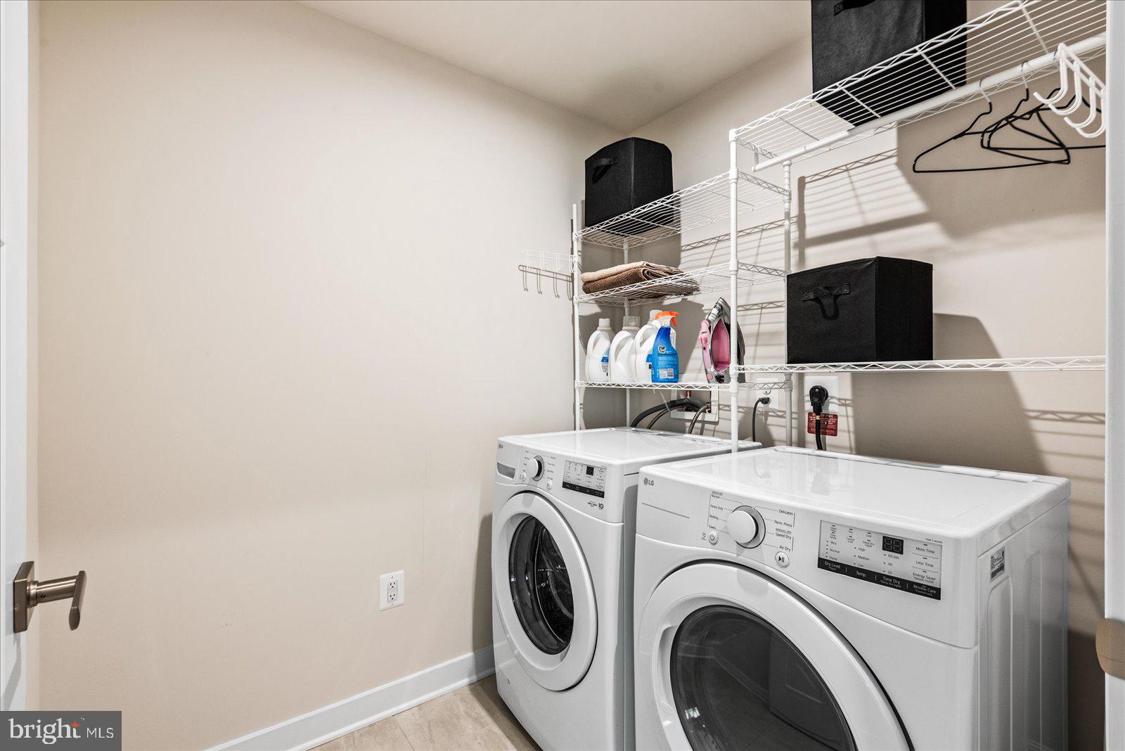 TWIN LAKE VILLAS - Residential