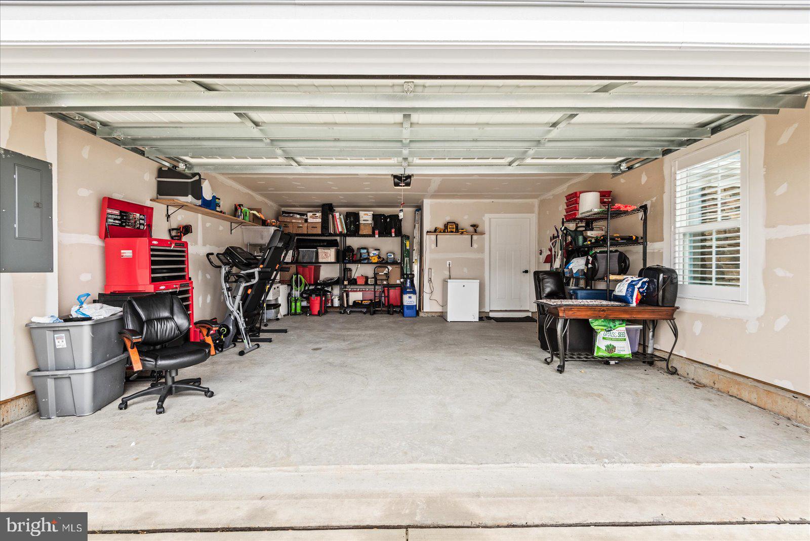 TWIN LAKE VILLAS - Residential