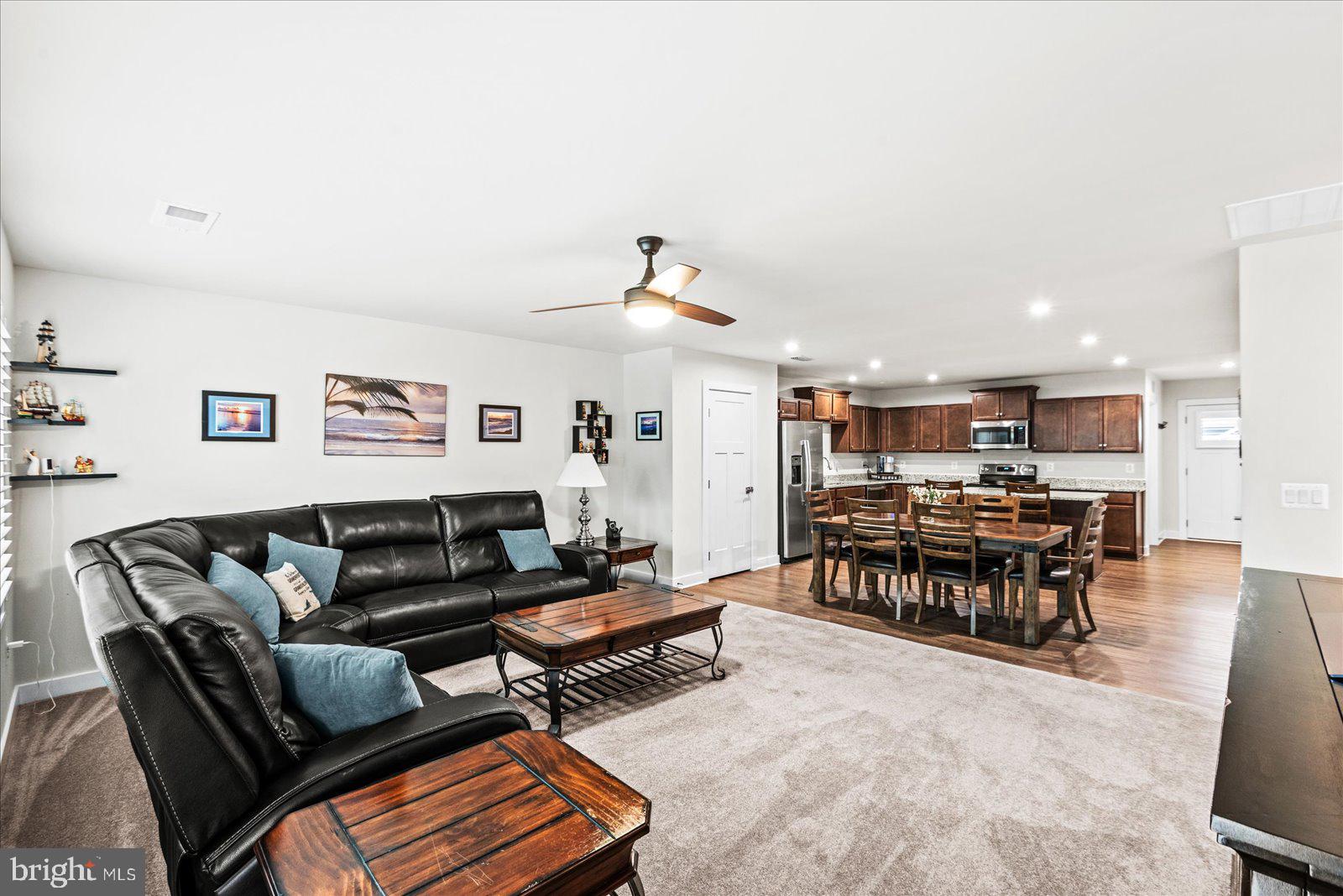 TWIN LAKE VILLAS - Residential