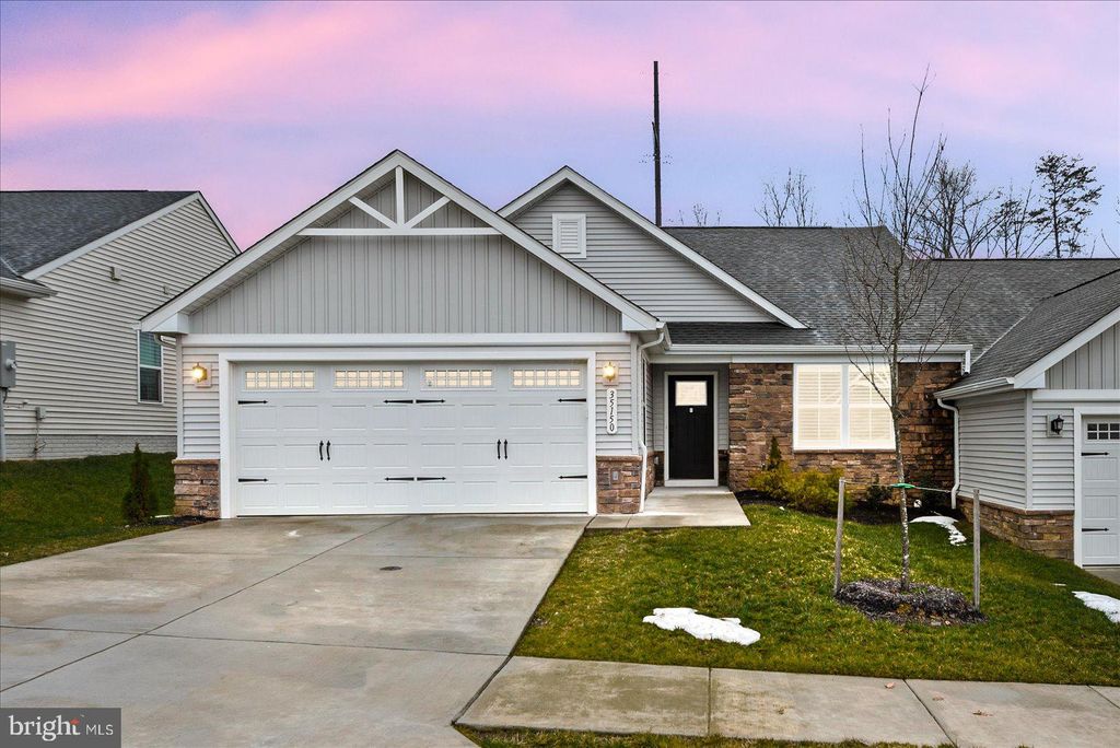 Photo of 35150 Daisy Way, LOCUST GROVE, VA 22508 (MLS # VAOR2013434)