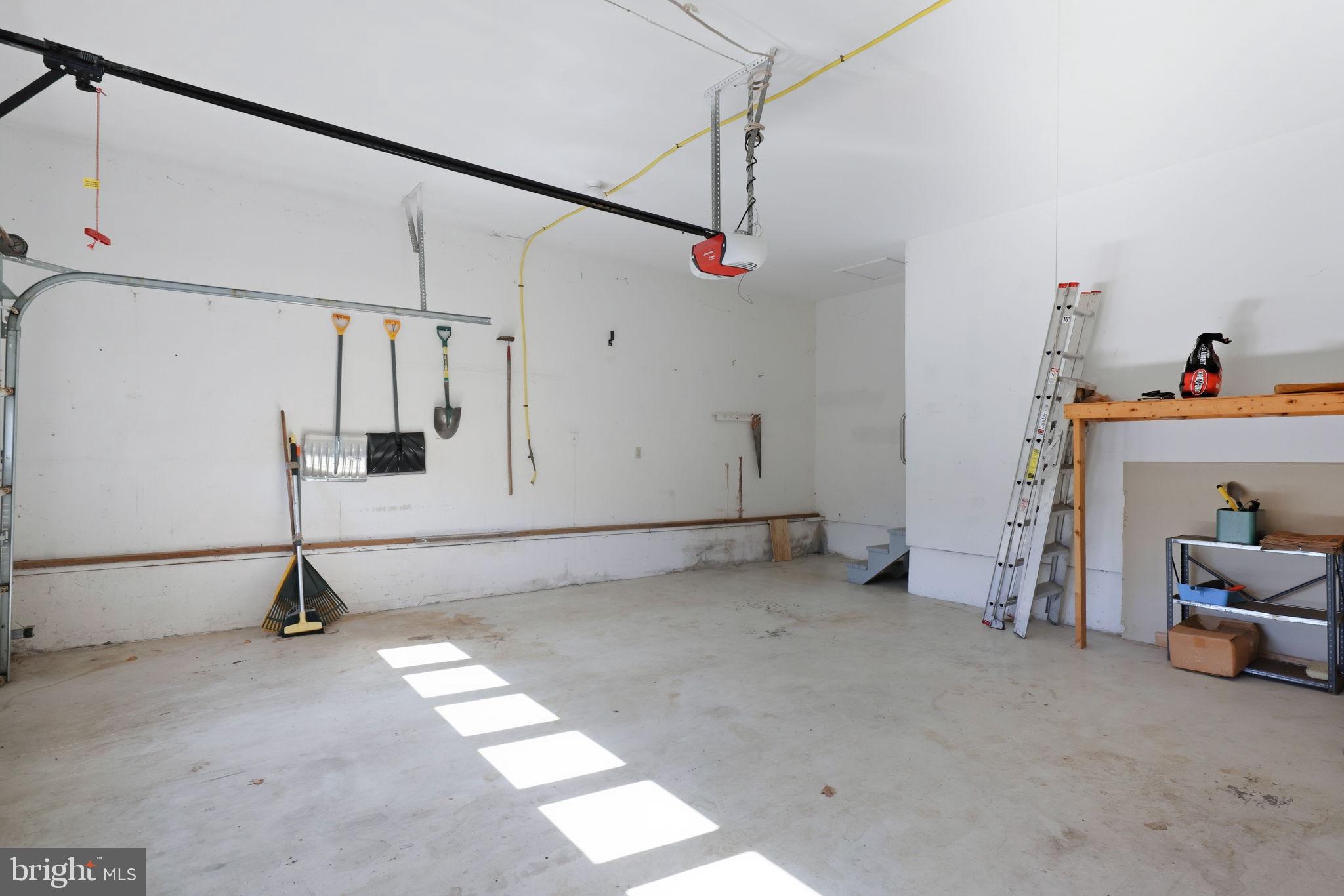 ROSESTONE CT - Residential