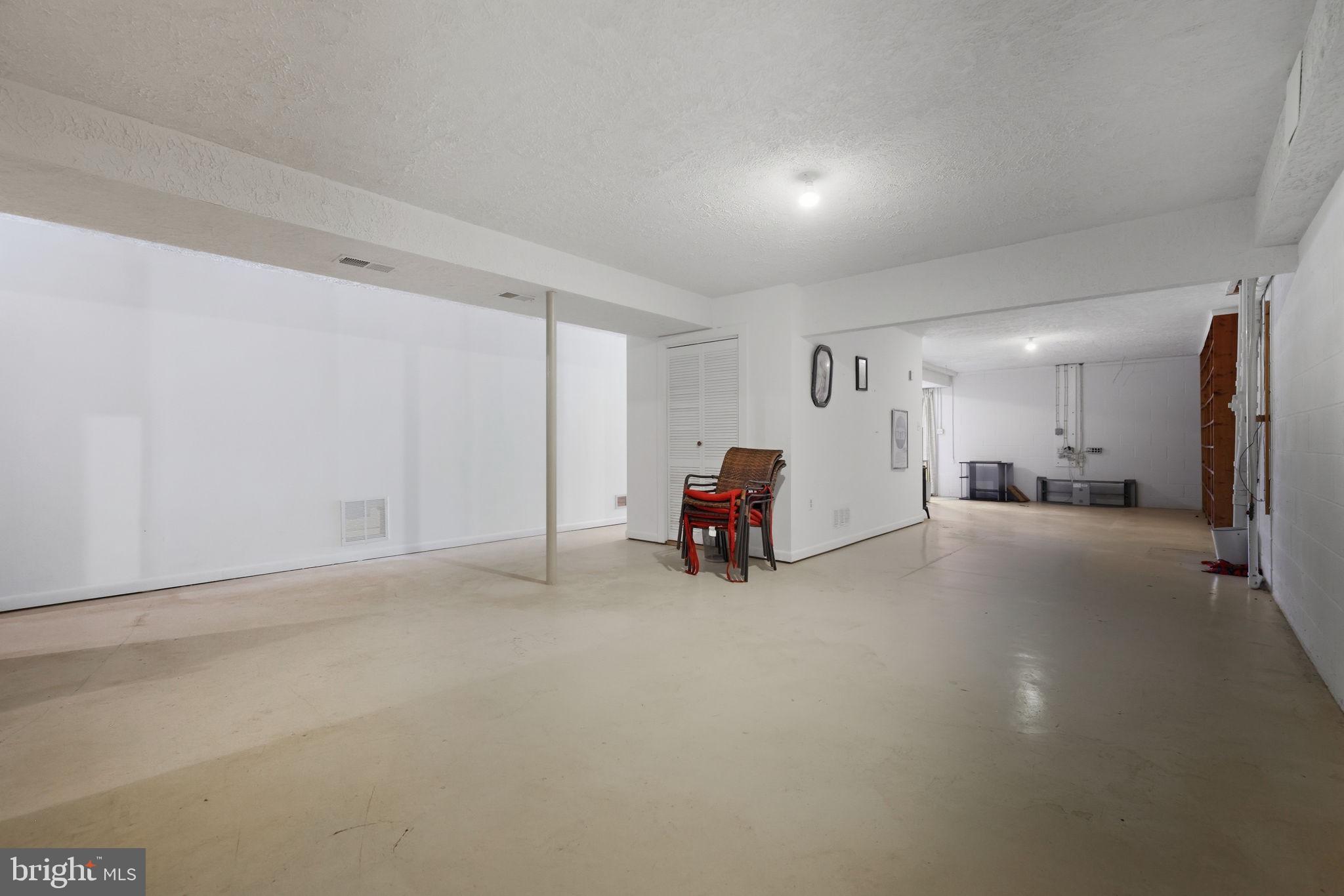 ROSESTONE CT - Residential