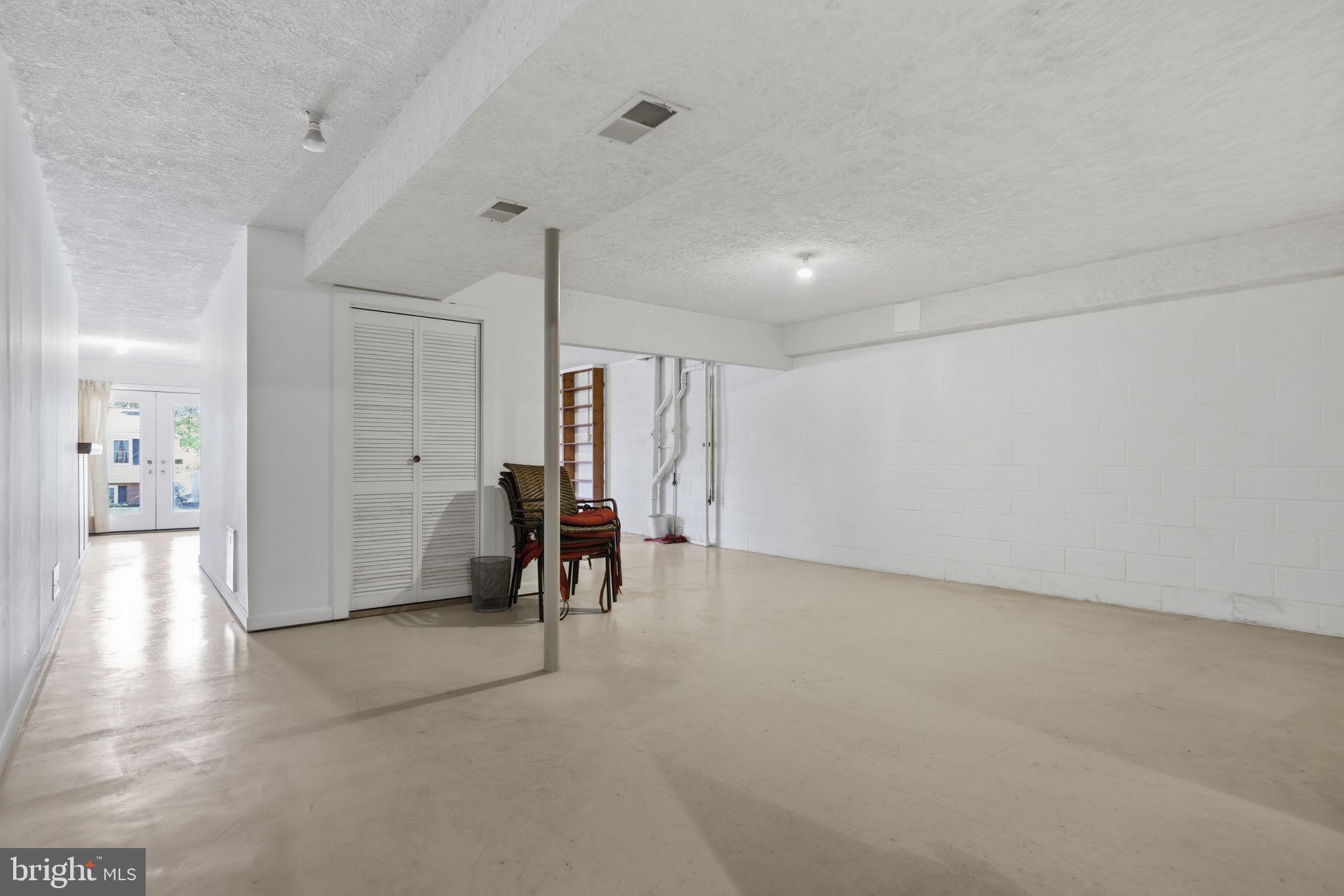 ROSESTONE CT - Residential