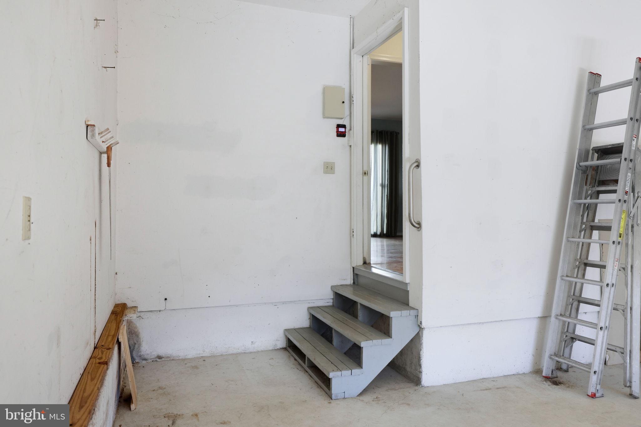 ROSESTONE CT - Residential