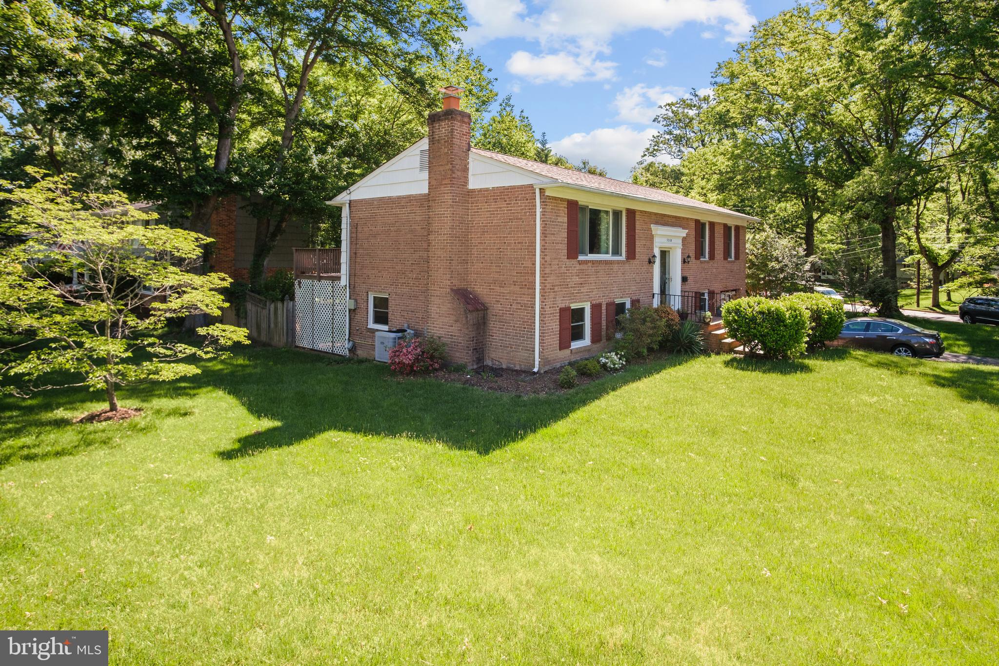 RIVERSIDE ESTATES - Residential