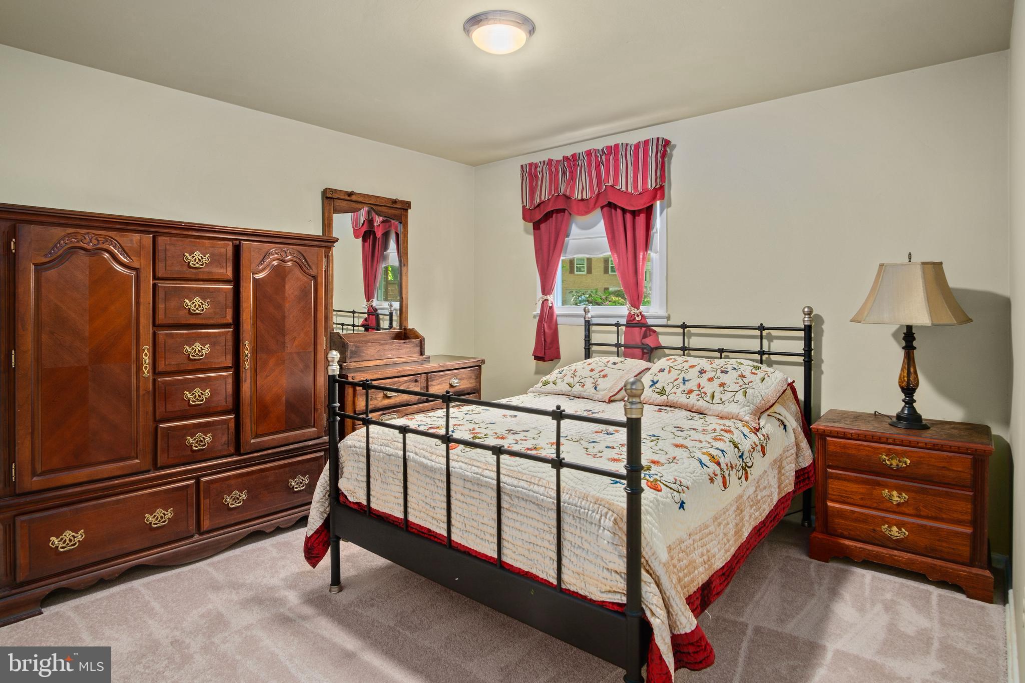 RIVERSIDE ESTATES - Residential