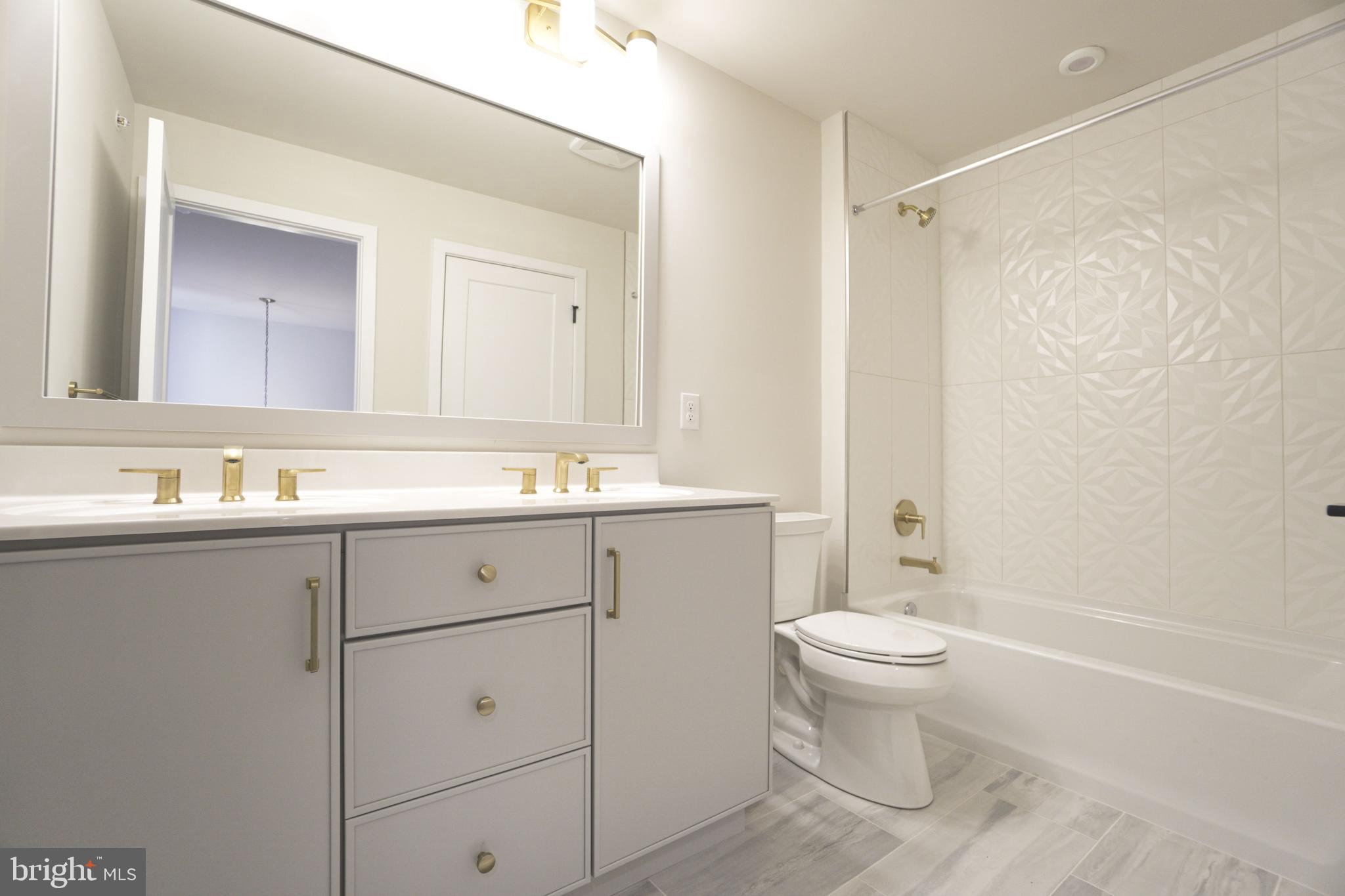 STONEBROOK AT UPPER MERION - Residential Lease