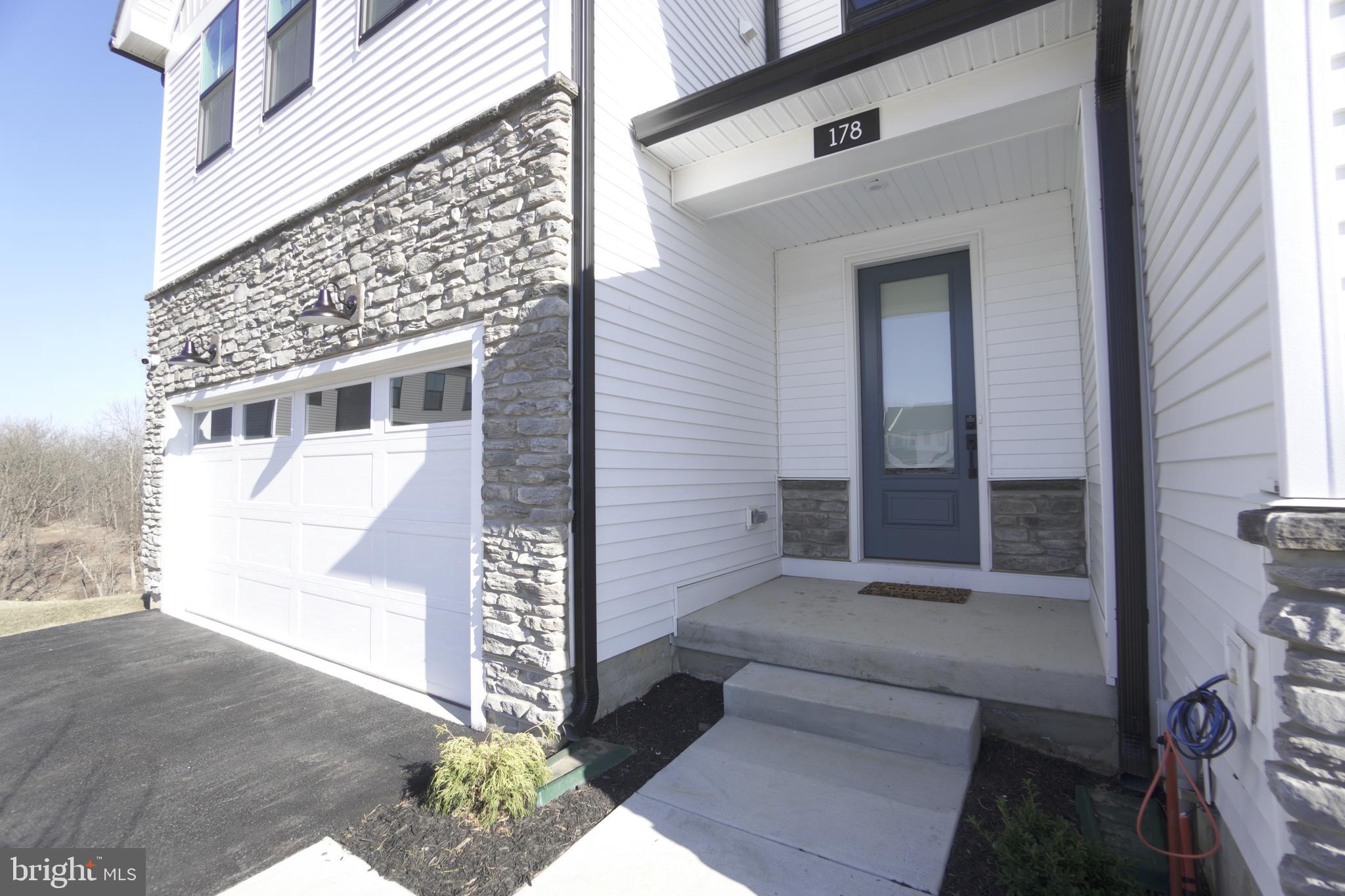 STONEBROOK AT UPPER MERION - Residential Lease