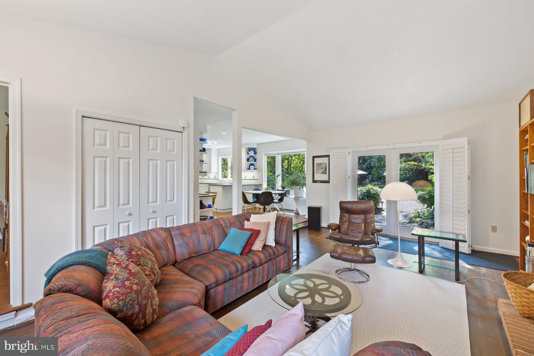 ANCIENT OAK - Residential