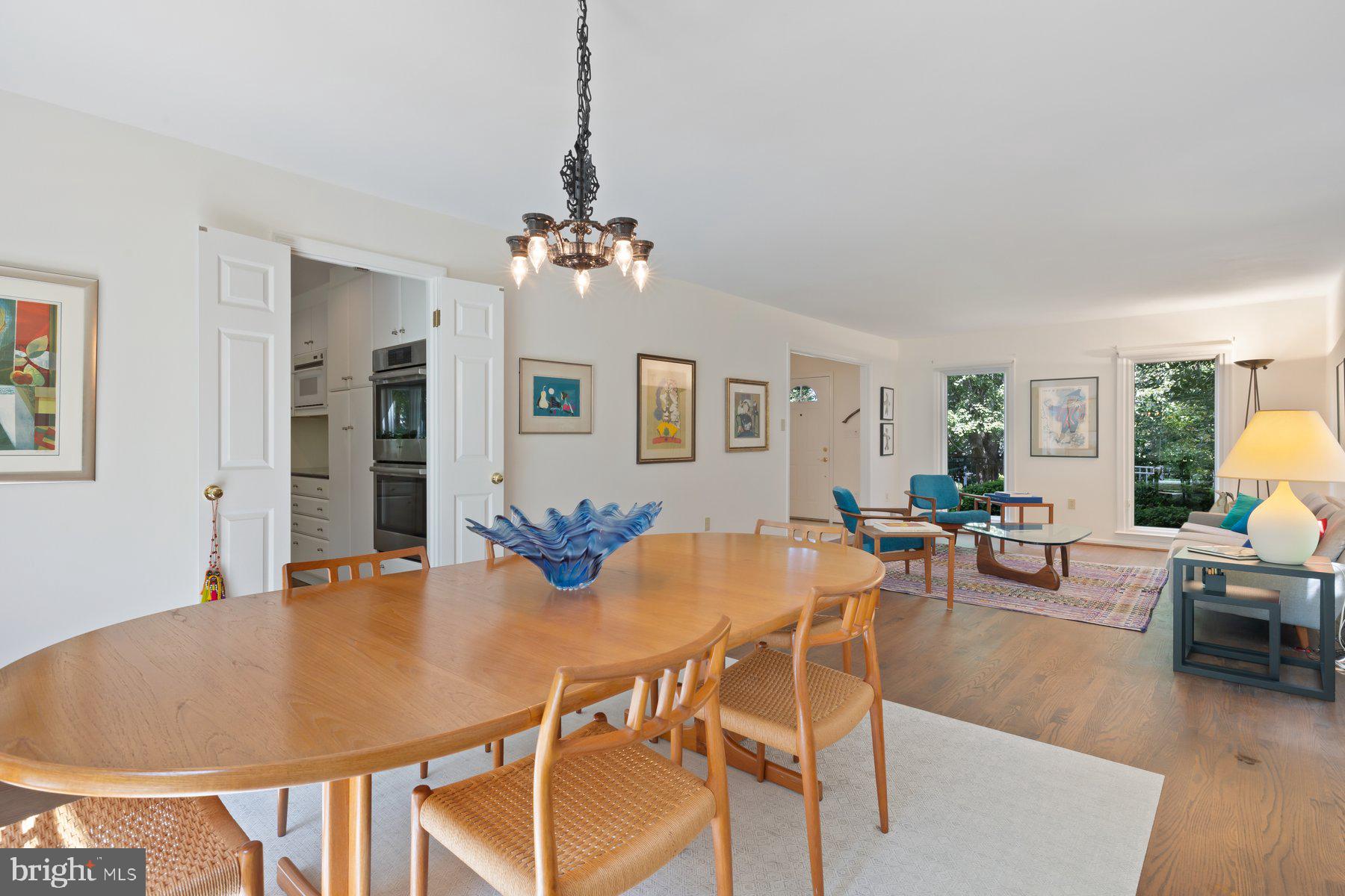 ANCIENT OAK - Residential