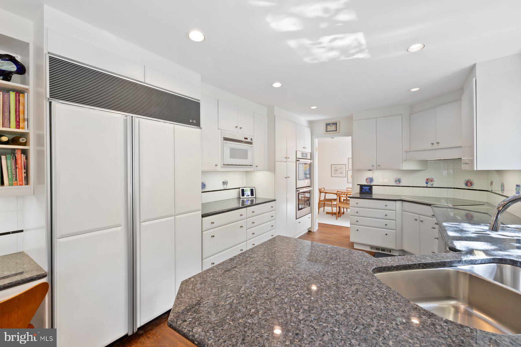 ANCIENT OAK - Residential