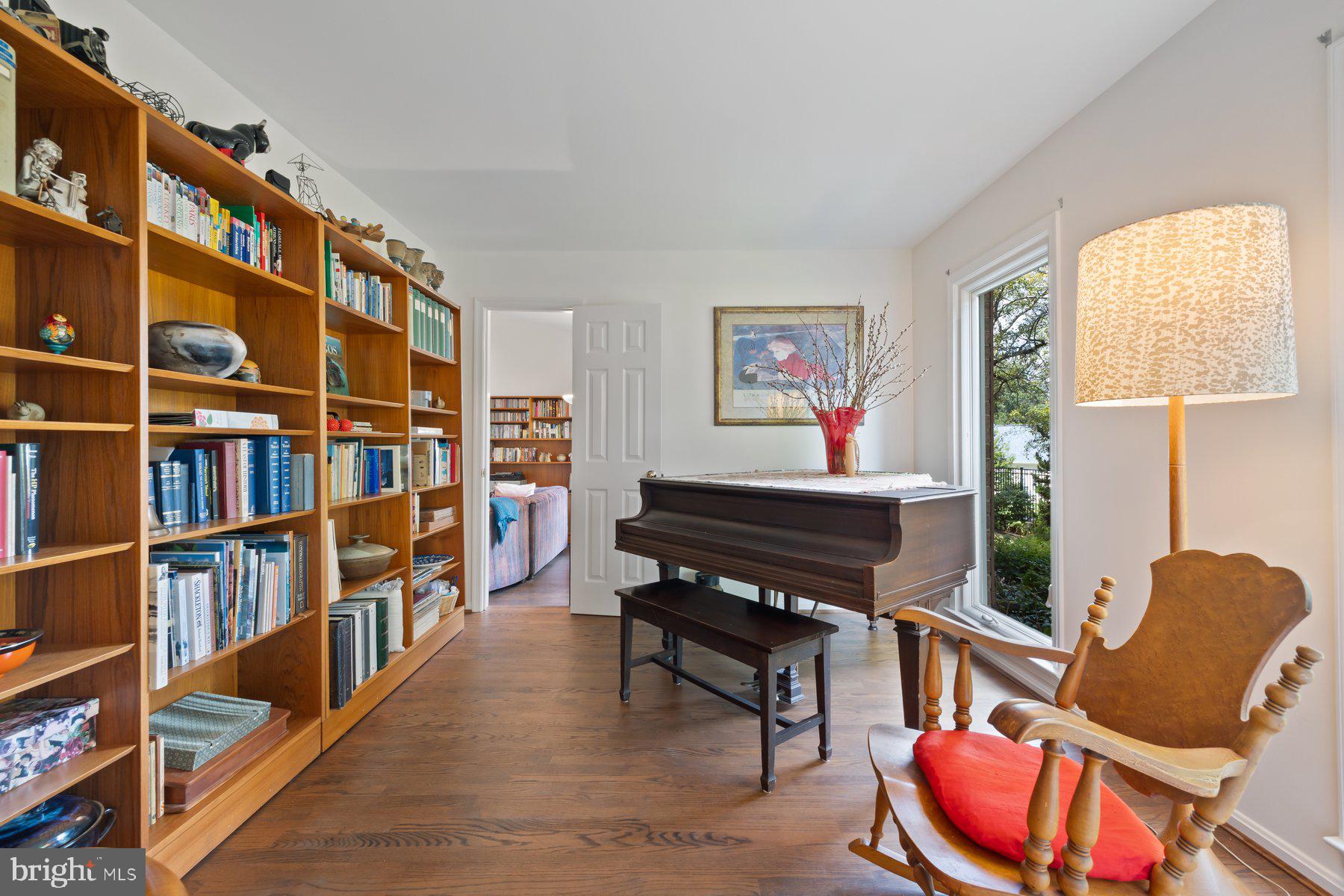 ANCIENT OAK - Residential