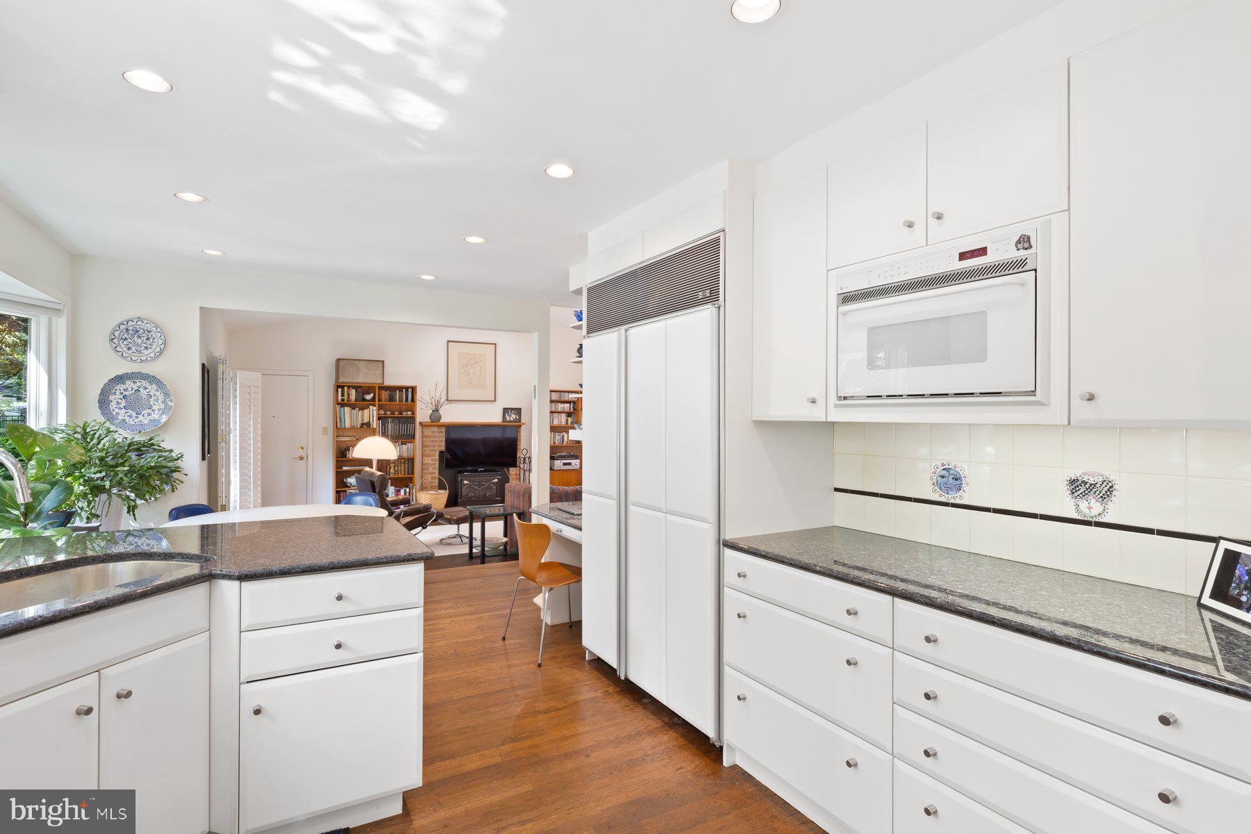 ANCIENT OAK - Residential