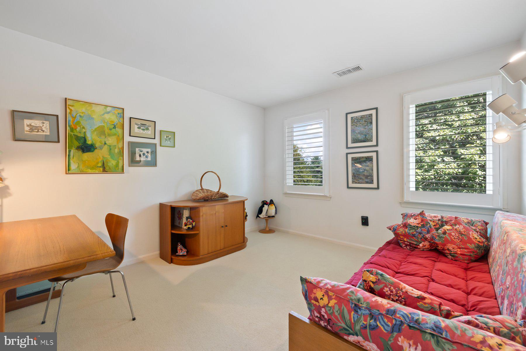 ANCIENT OAK - Residential