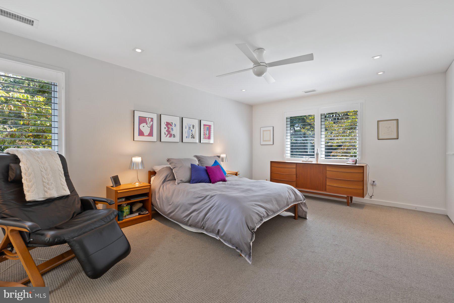 ANCIENT OAK - Residential