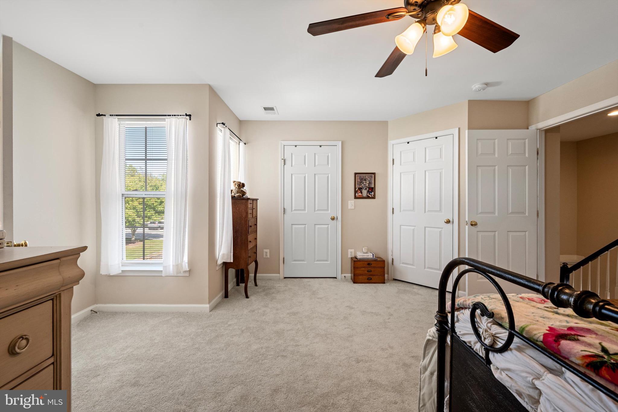 LAKELAND PLACE - Residential