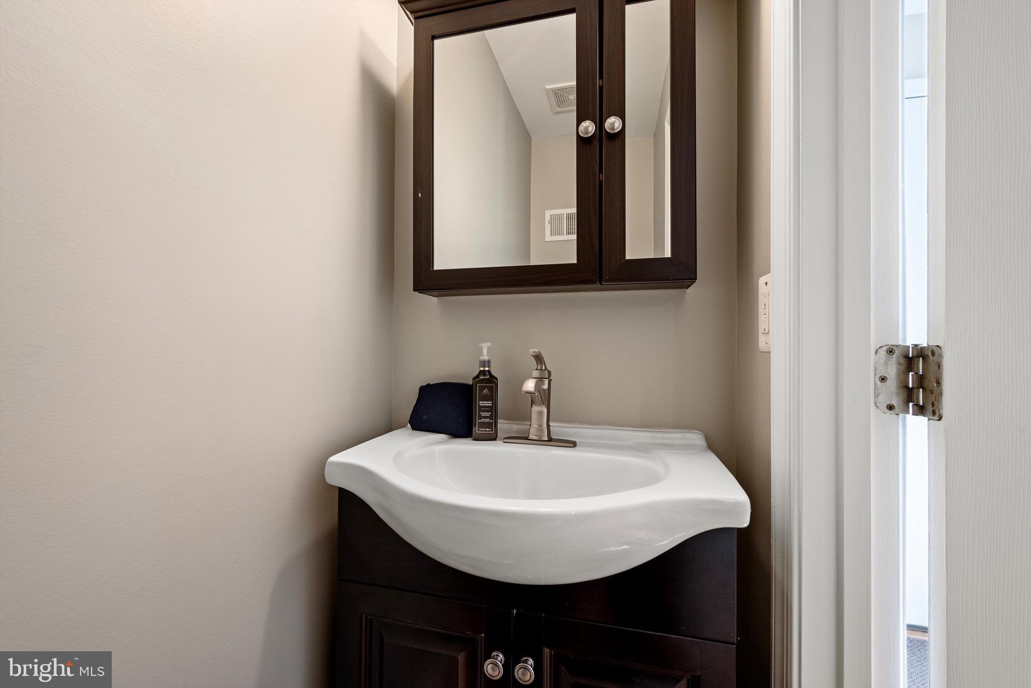 LAKELAND PLACE - Residential