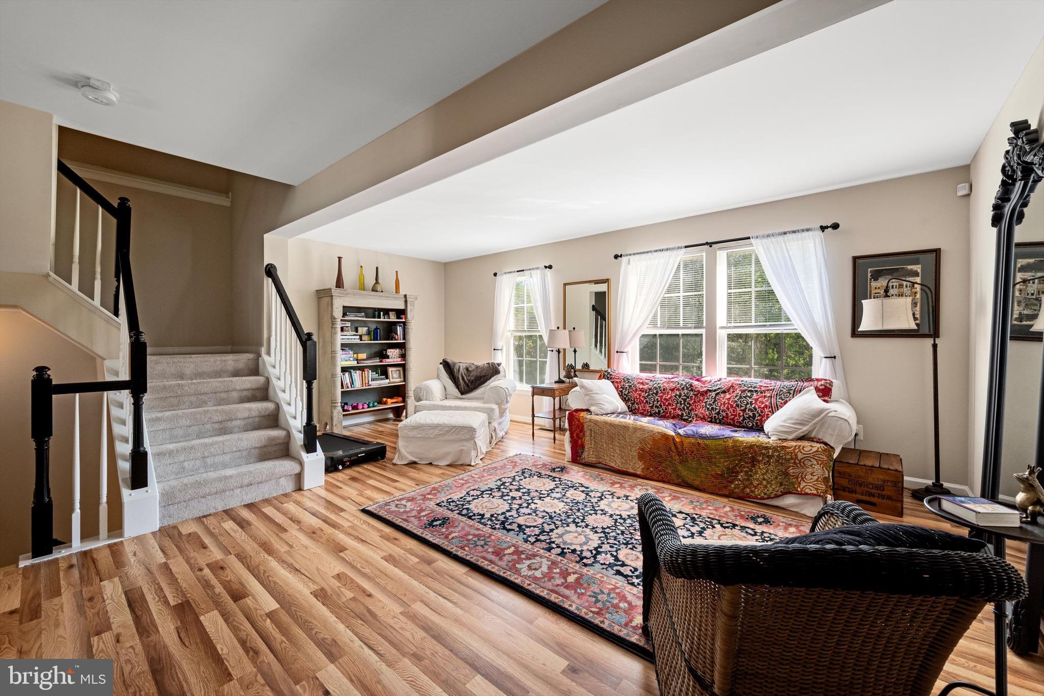 LAKELAND PLACE - Residential