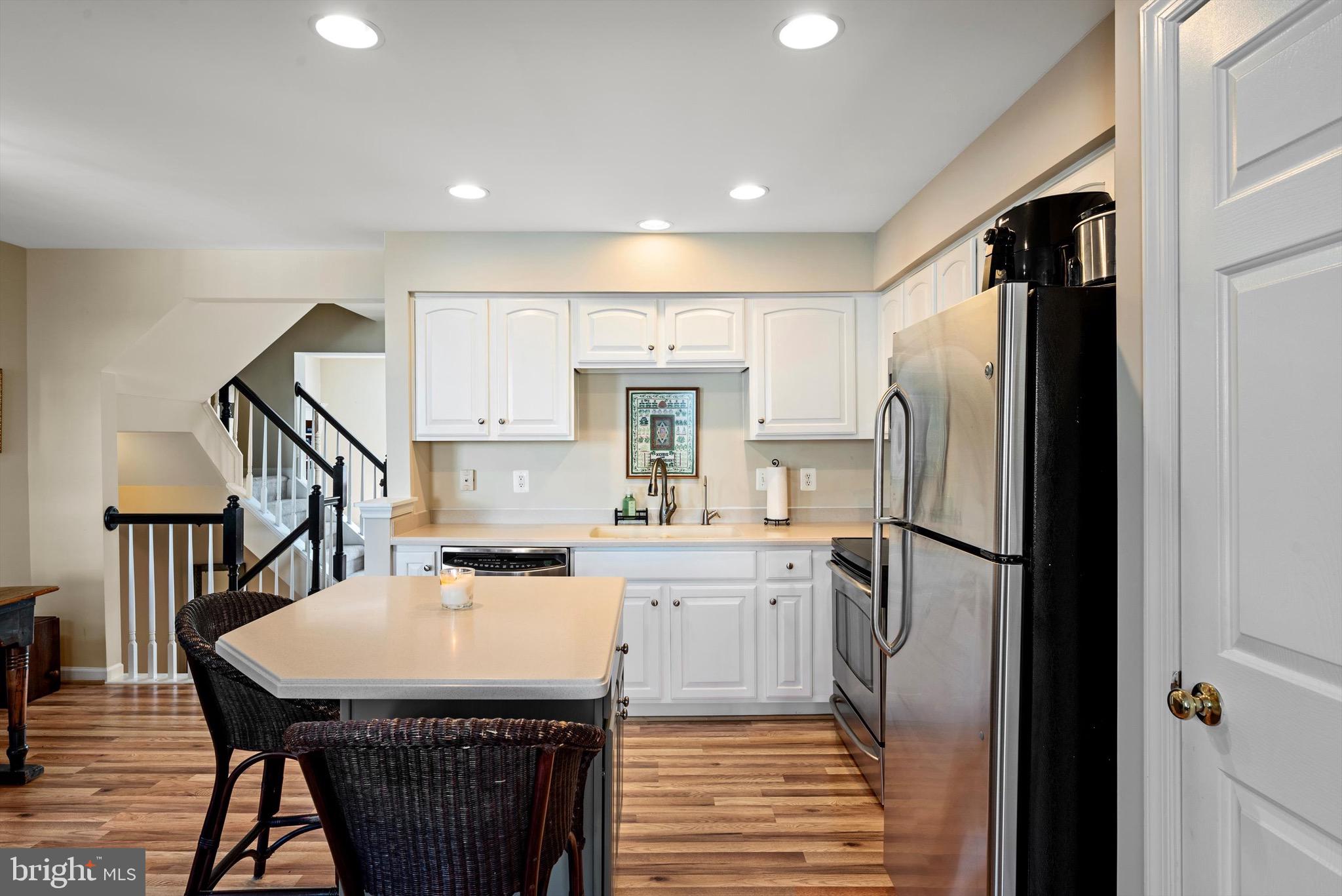 LAKELAND PLACE - Residential