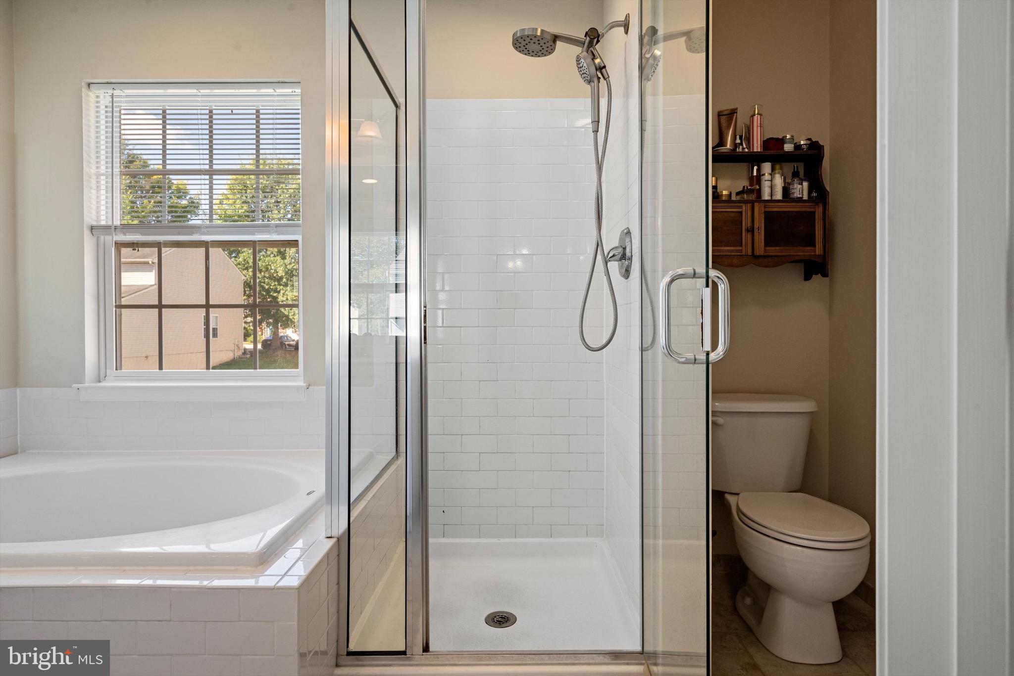 LAKELAND PLACE - Residential