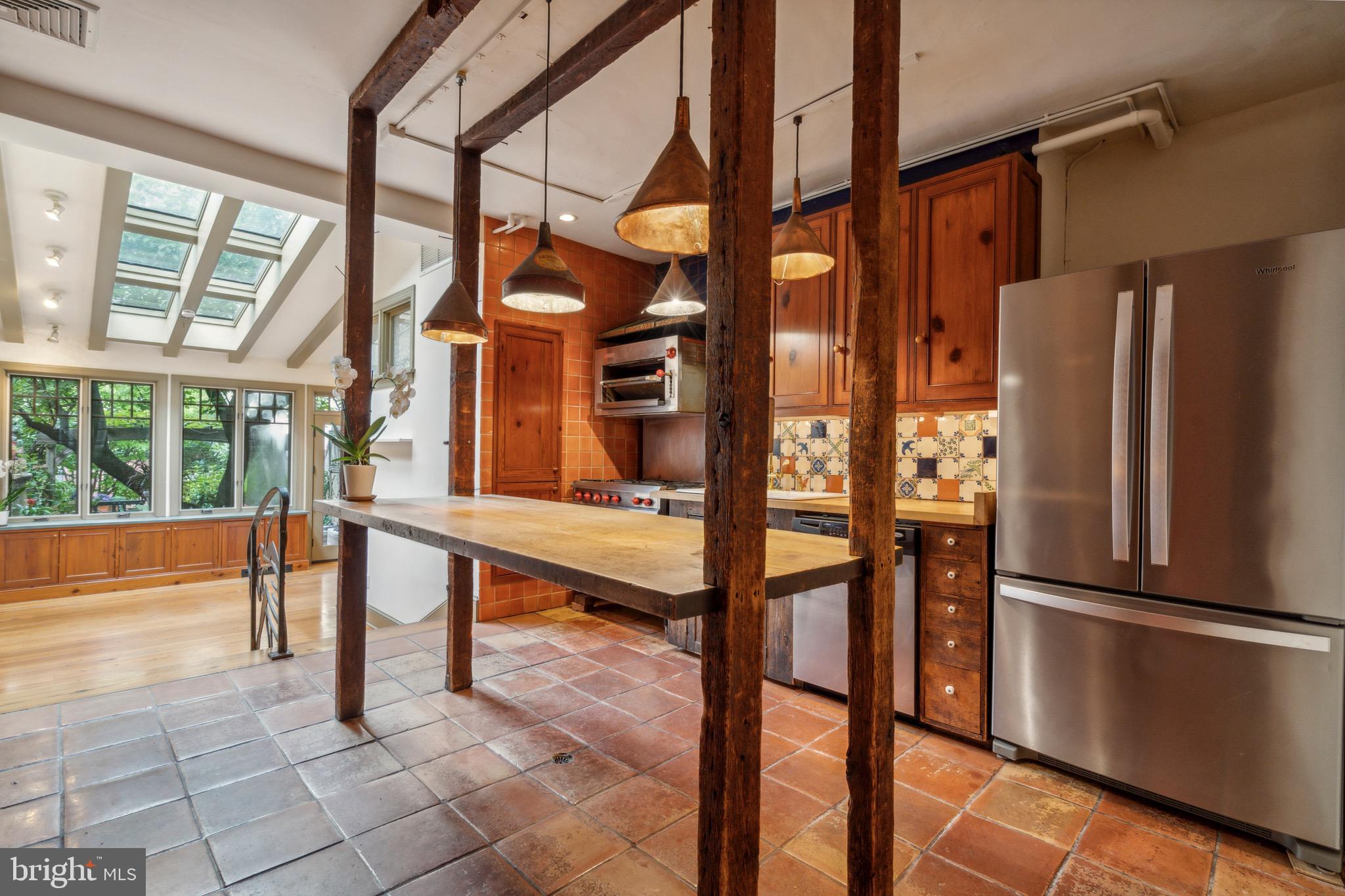 SOCIETY HILL - Residential