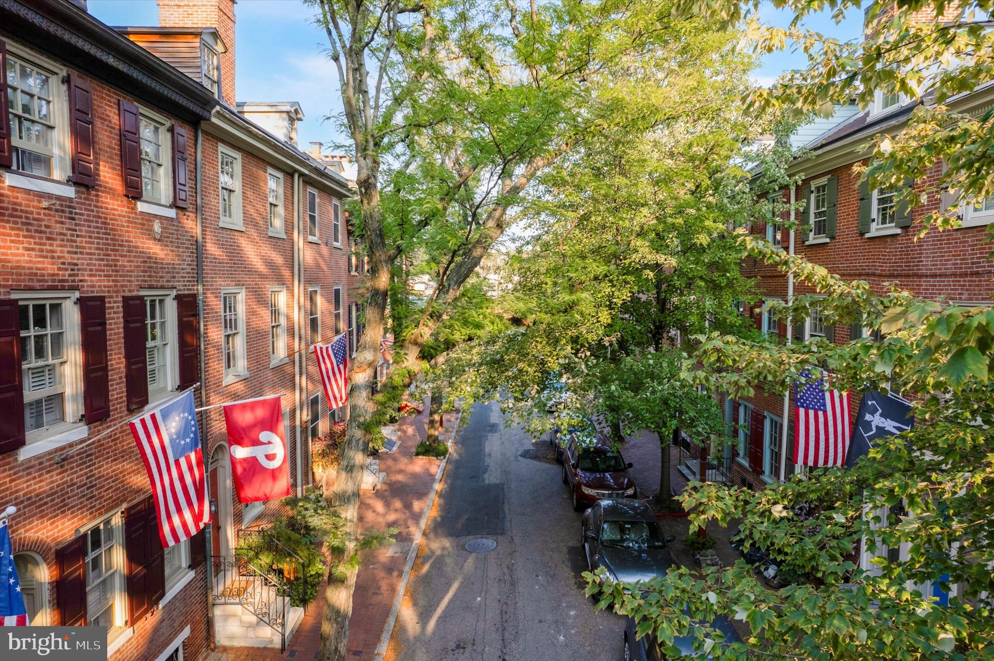 SOCIETY HILL - Residential