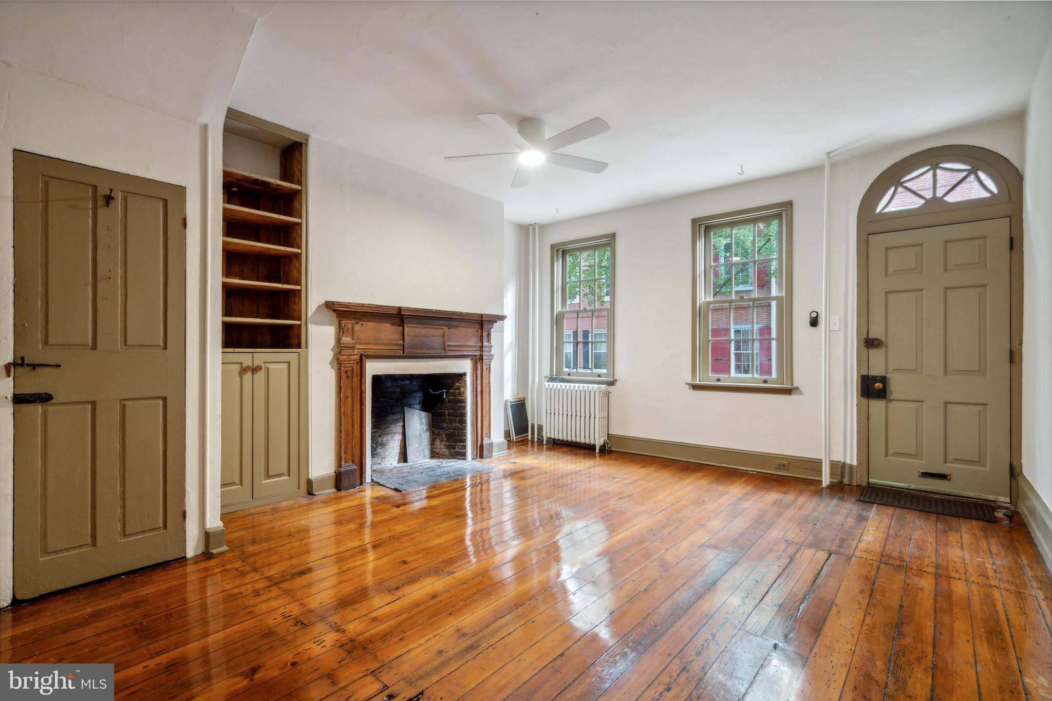 SOCIETY HILL - Residential