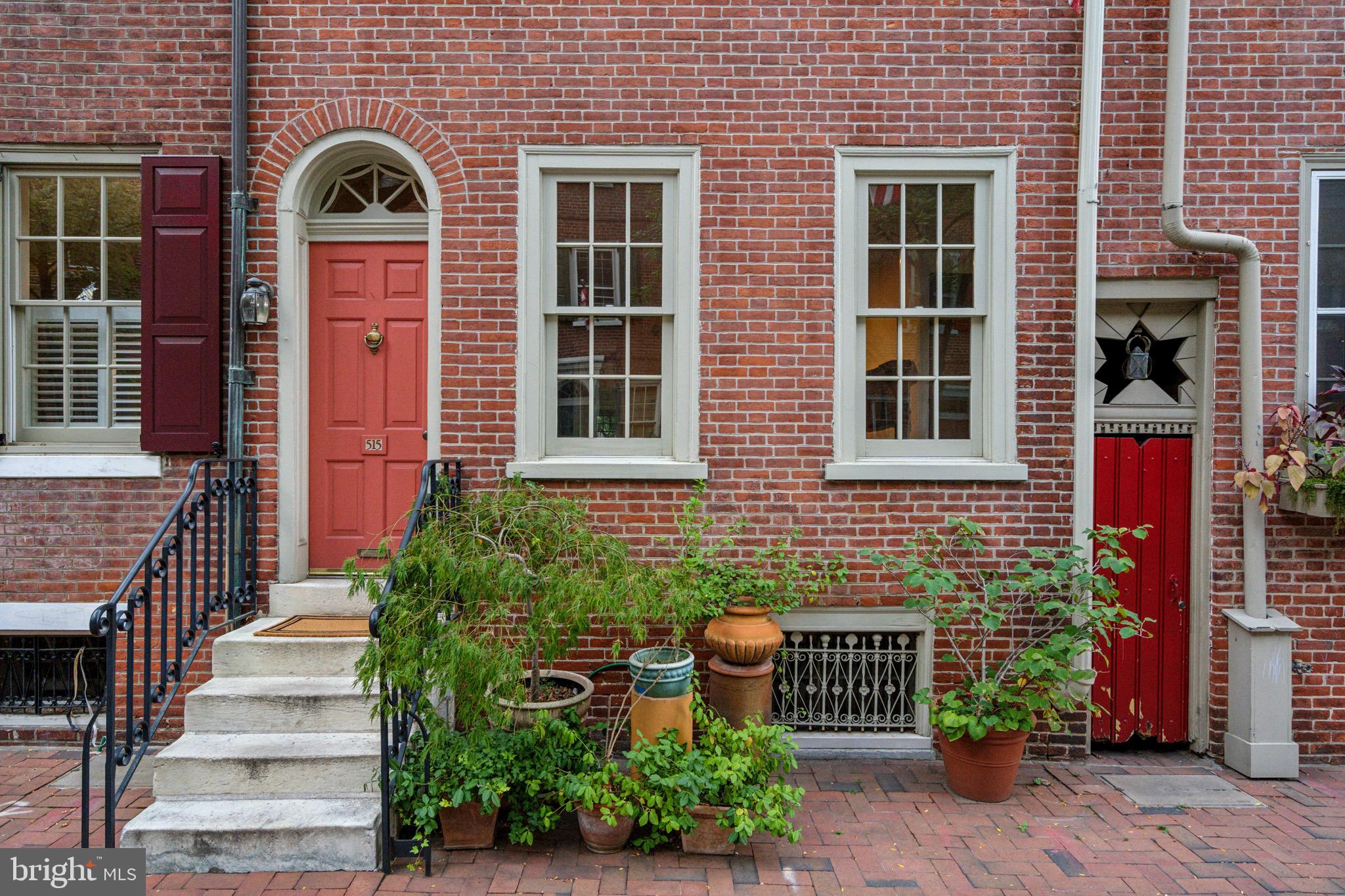 SOCIETY HILL - Residential