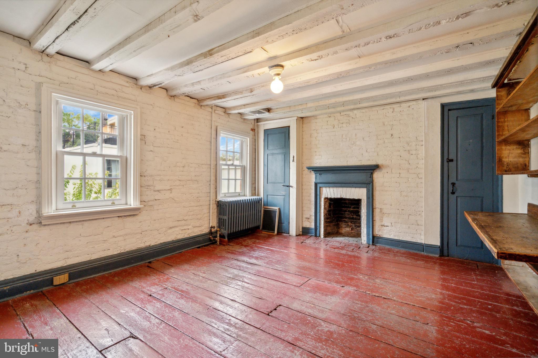 SOCIETY HILL - Residential