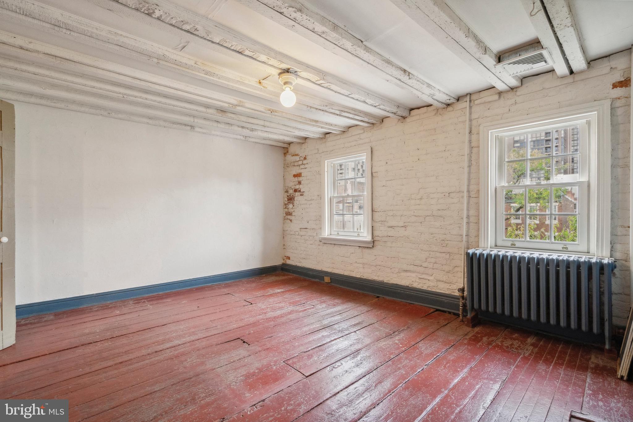 SOCIETY HILL - Residential