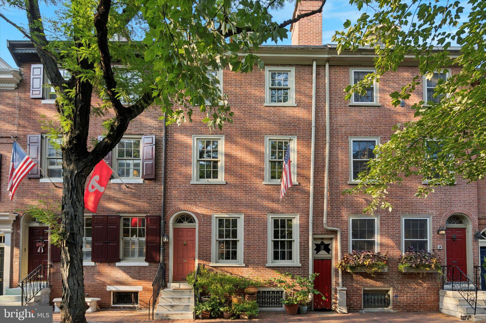 SOCIETY HILL - Residential