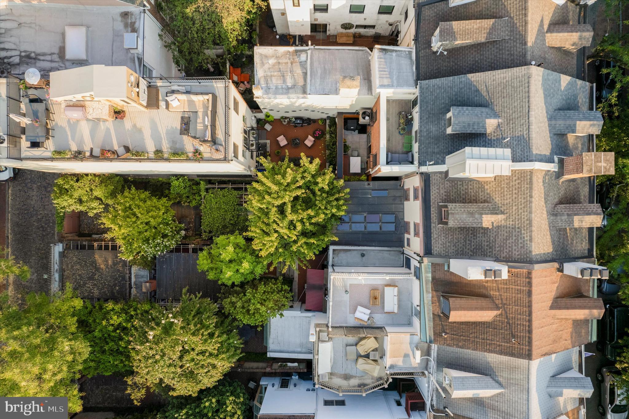 SOCIETY HILL - Residential