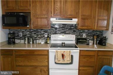 WOODMARK OF LAKE RIDGE - Residential