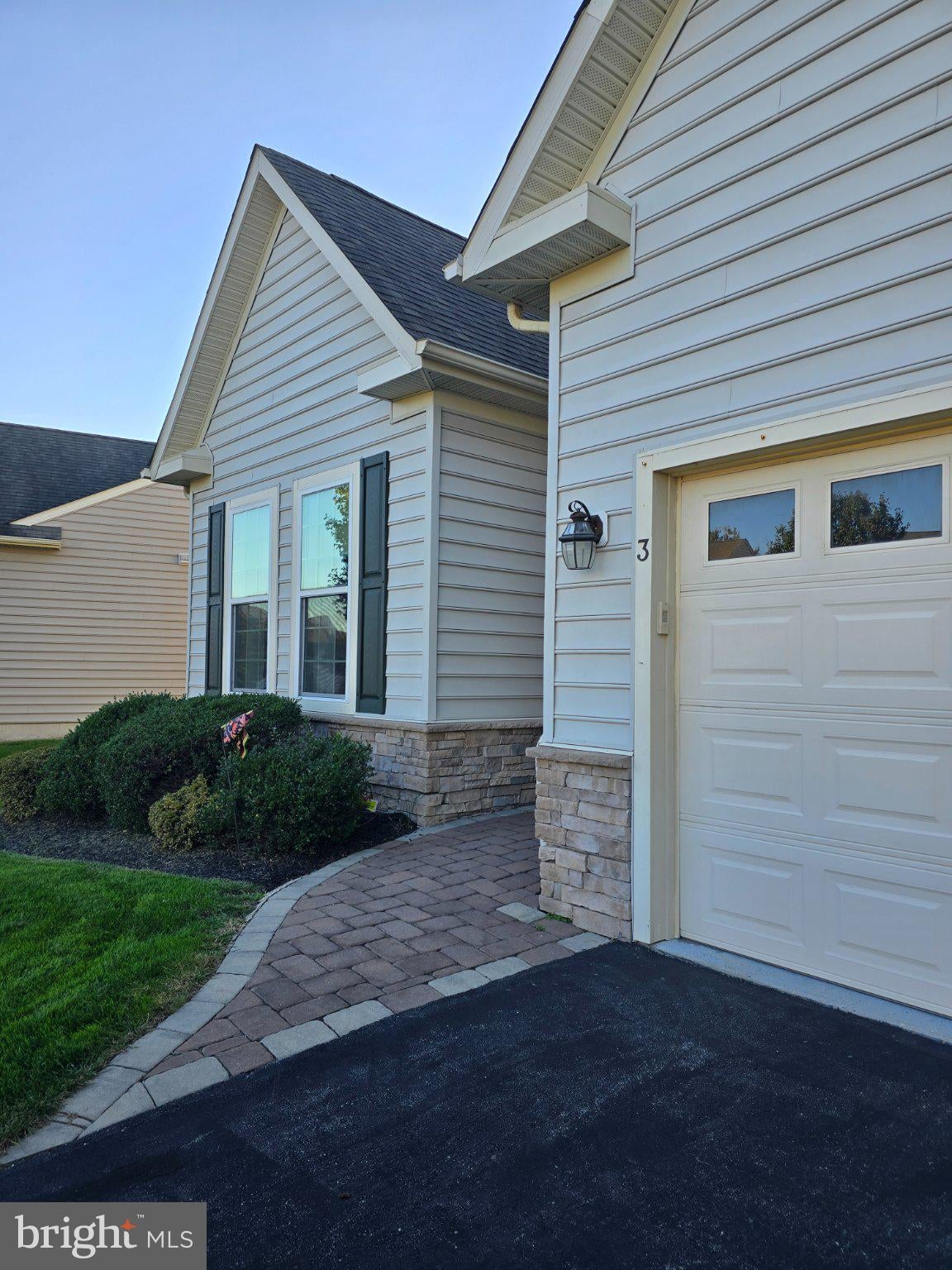3 MILLBURN COURT