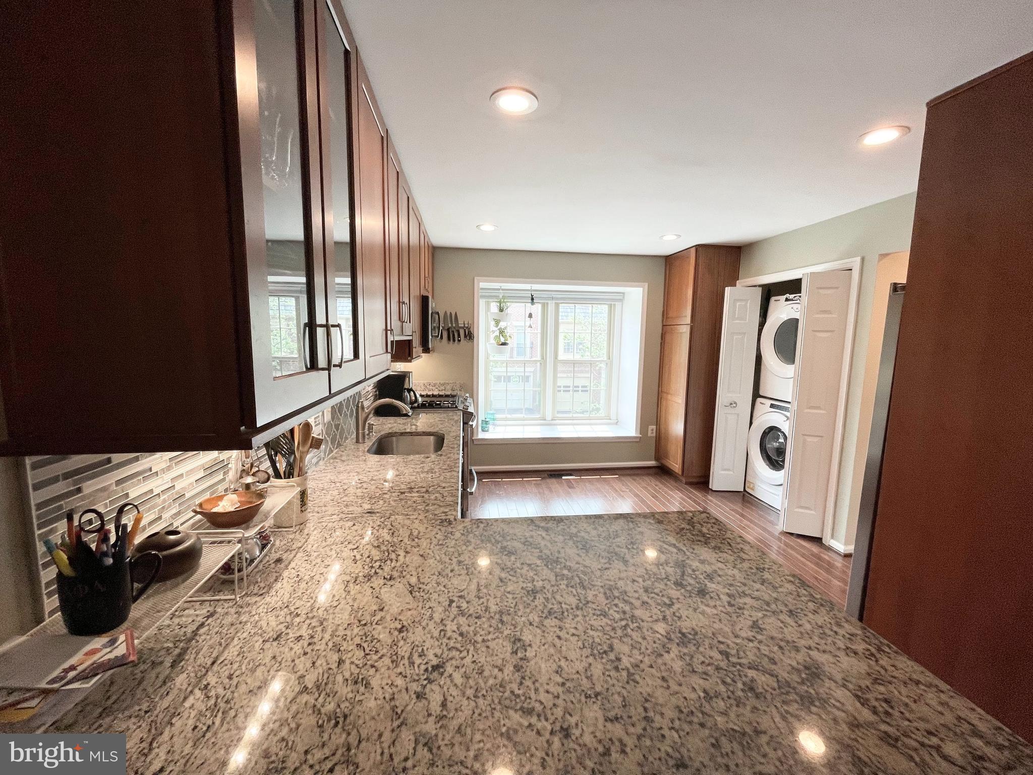 SEMINARY PARK - Residential Lease