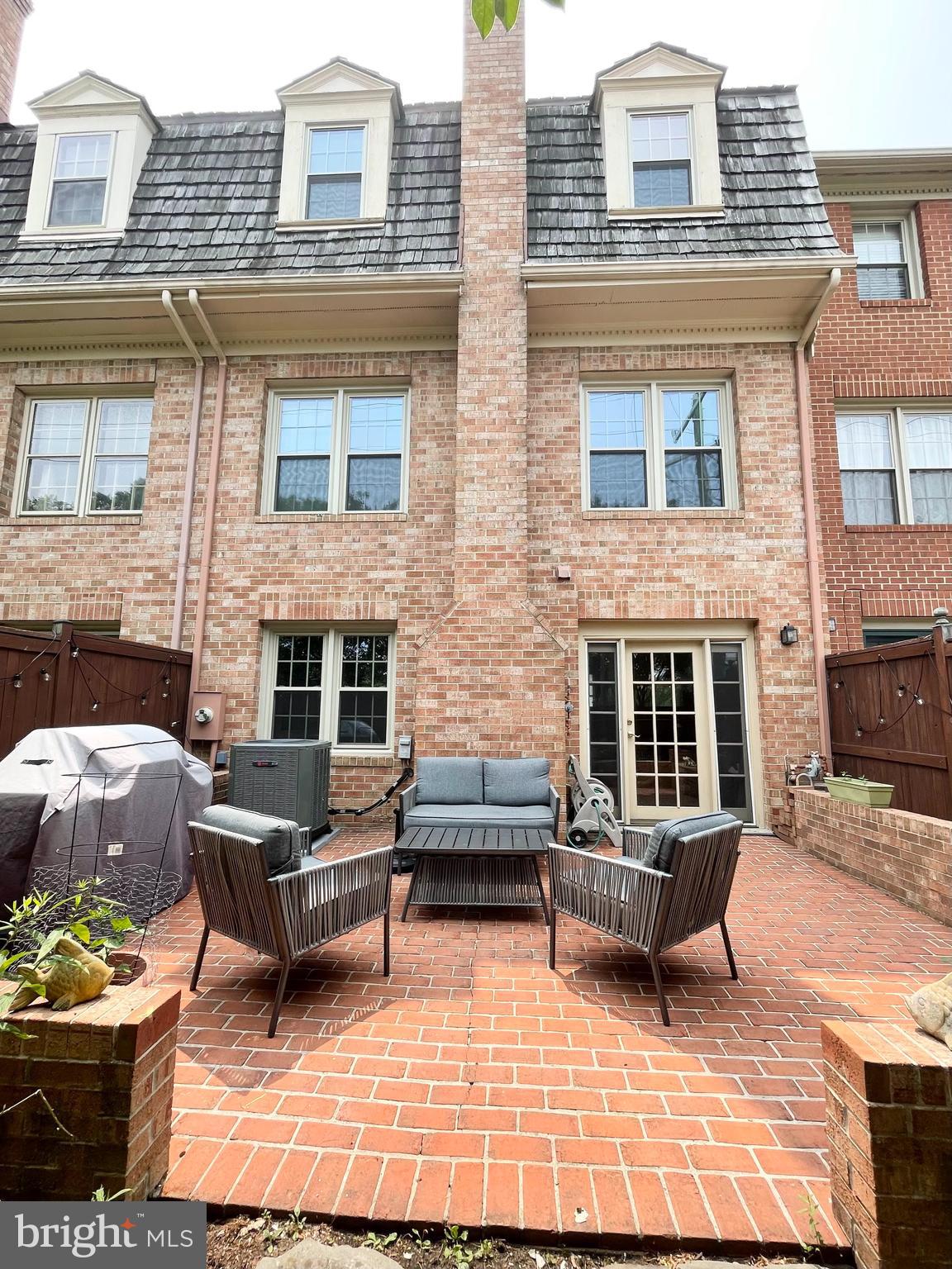 SEMINARY PARK - Residential Lease