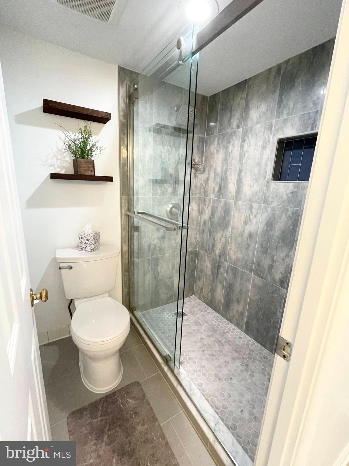 SEMINARY PARK - Residential Lease