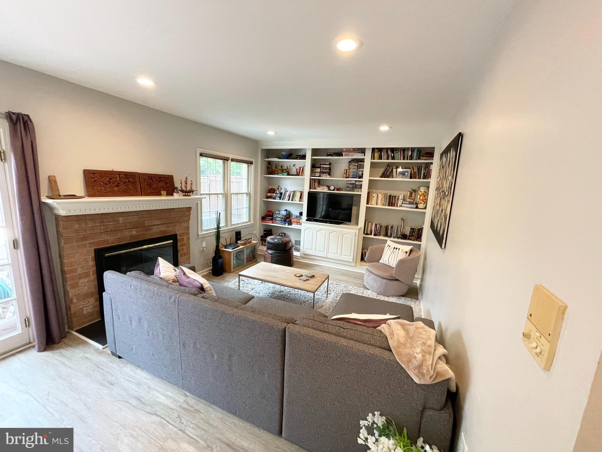 SEMINARY PARK - Residential Lease