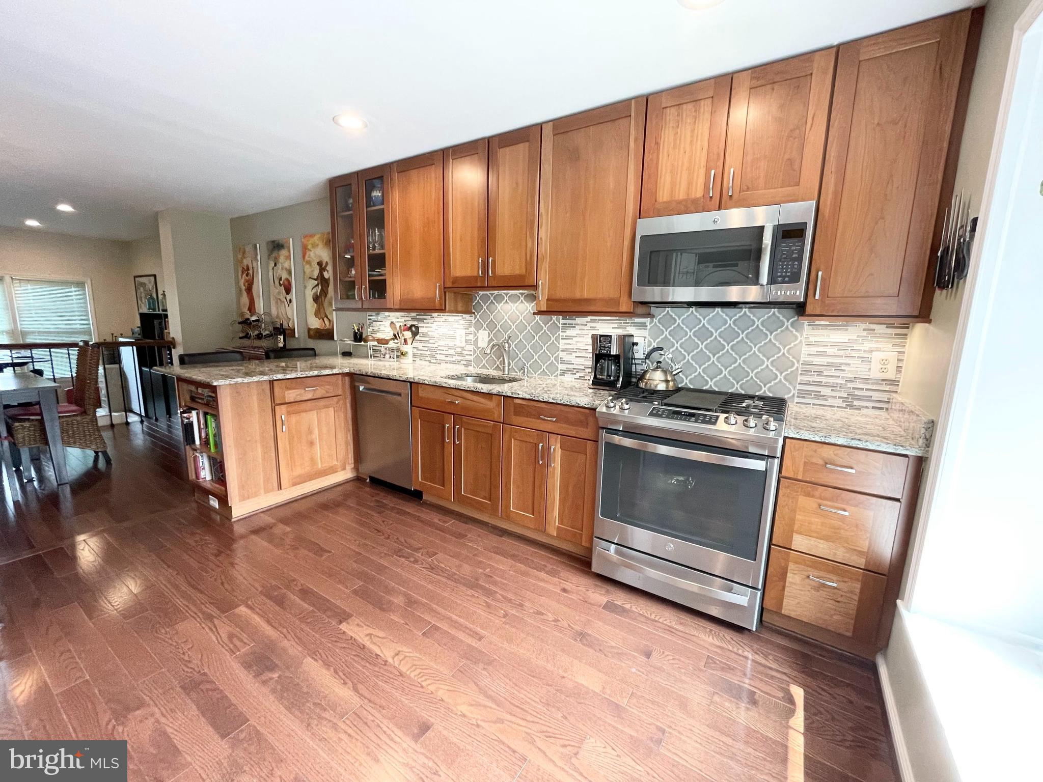 SEMINARY PARK - Residential Lease