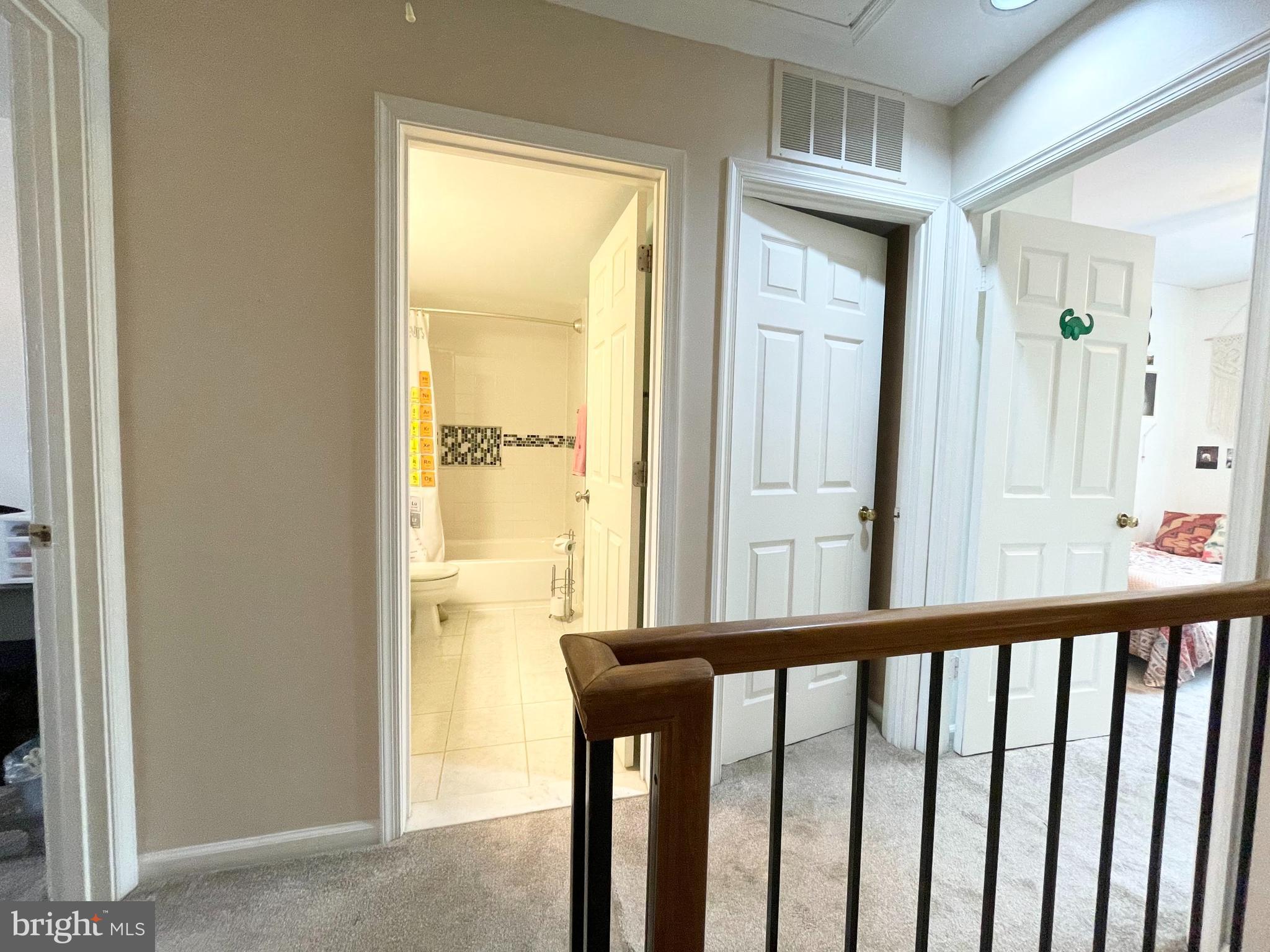 SEMINARY PARK - Residential Lease