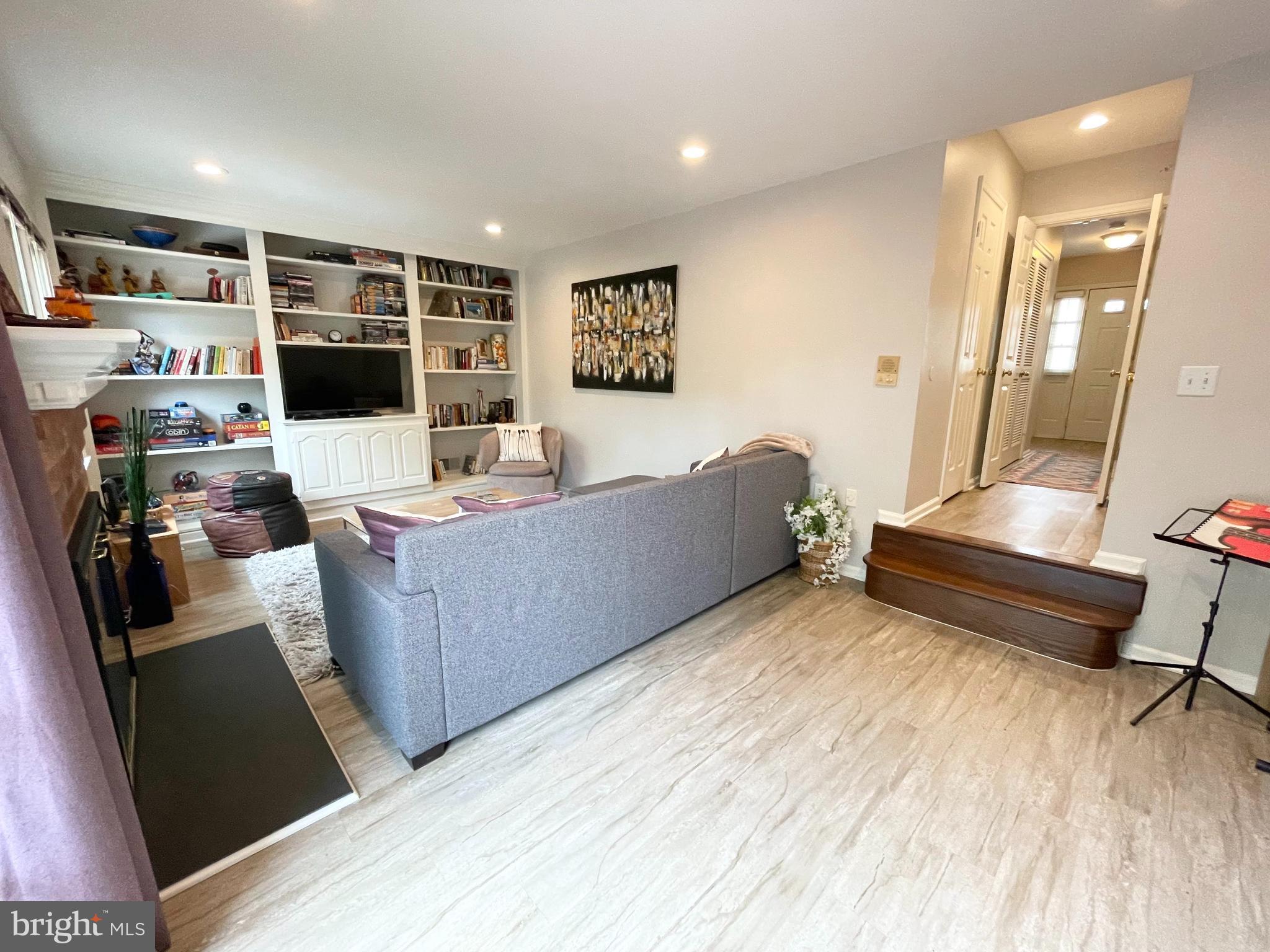 SEMINARY PARK - Residential Lease