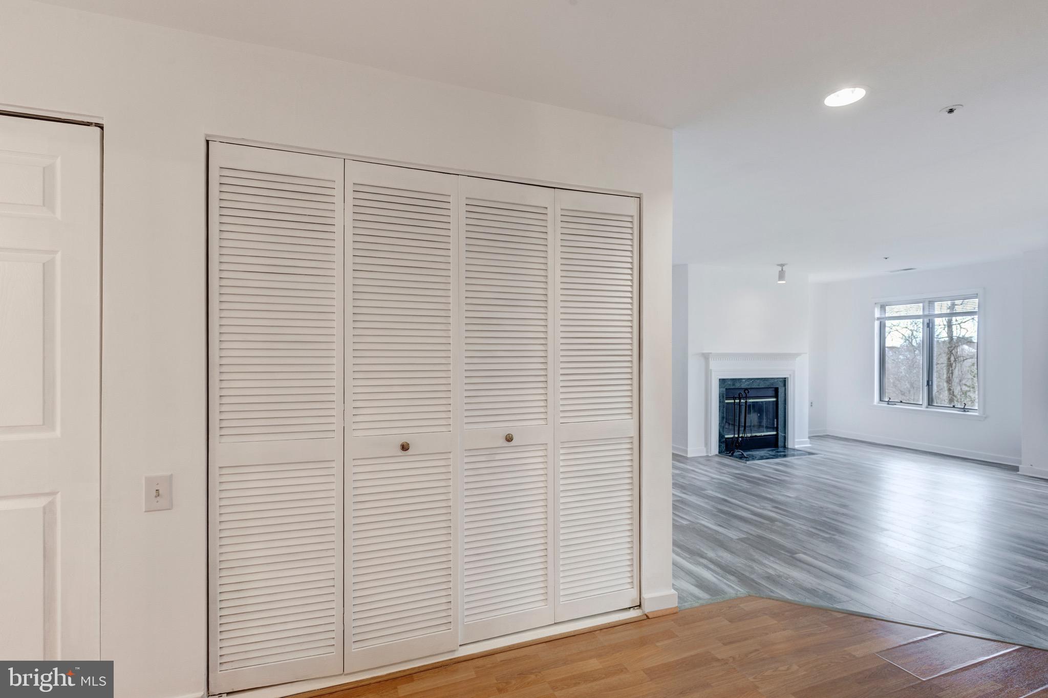 PARRS RIDGE - Residential