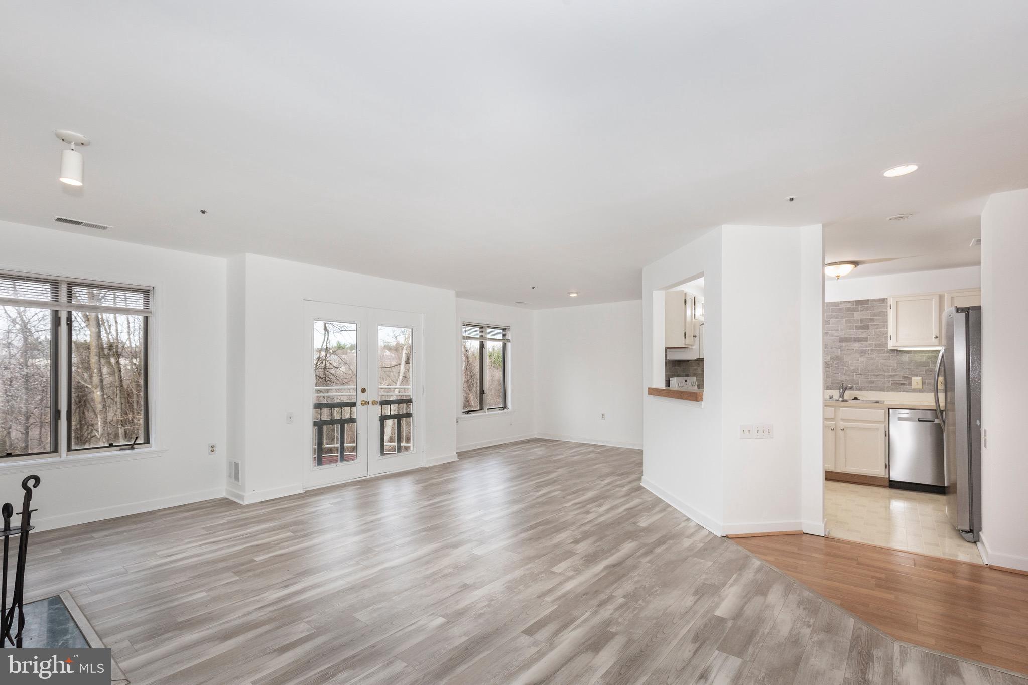 PARRS RIDGE - Residential