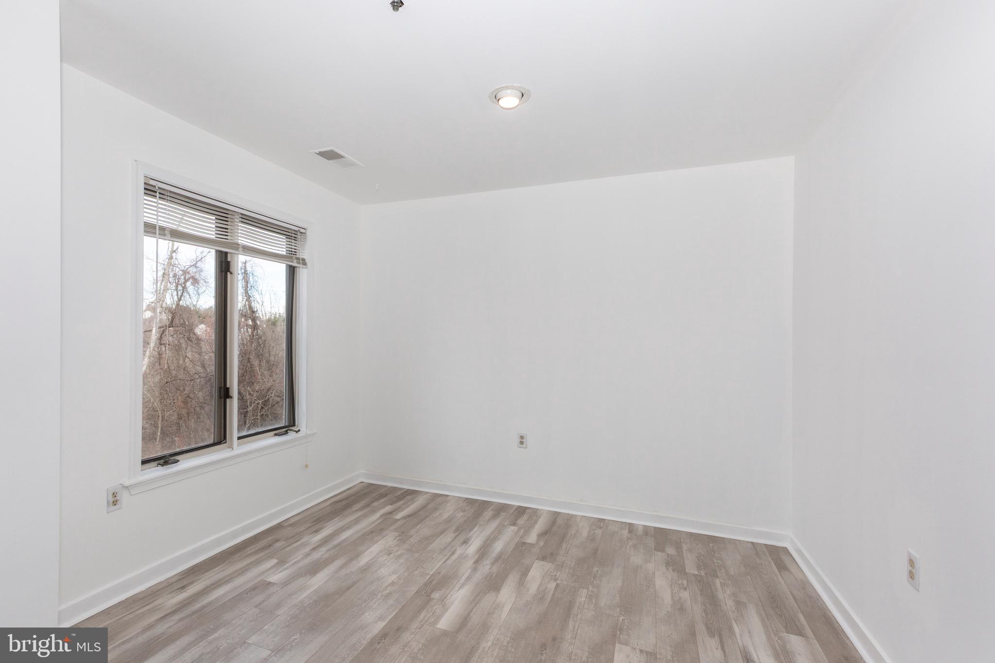 PARRS RIDGE - Residential